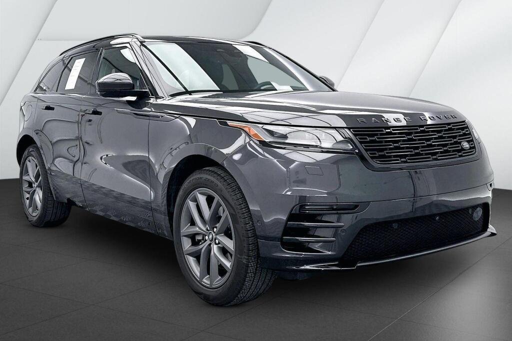 2026 Land Rover Range Rover Velar Dynamic SE