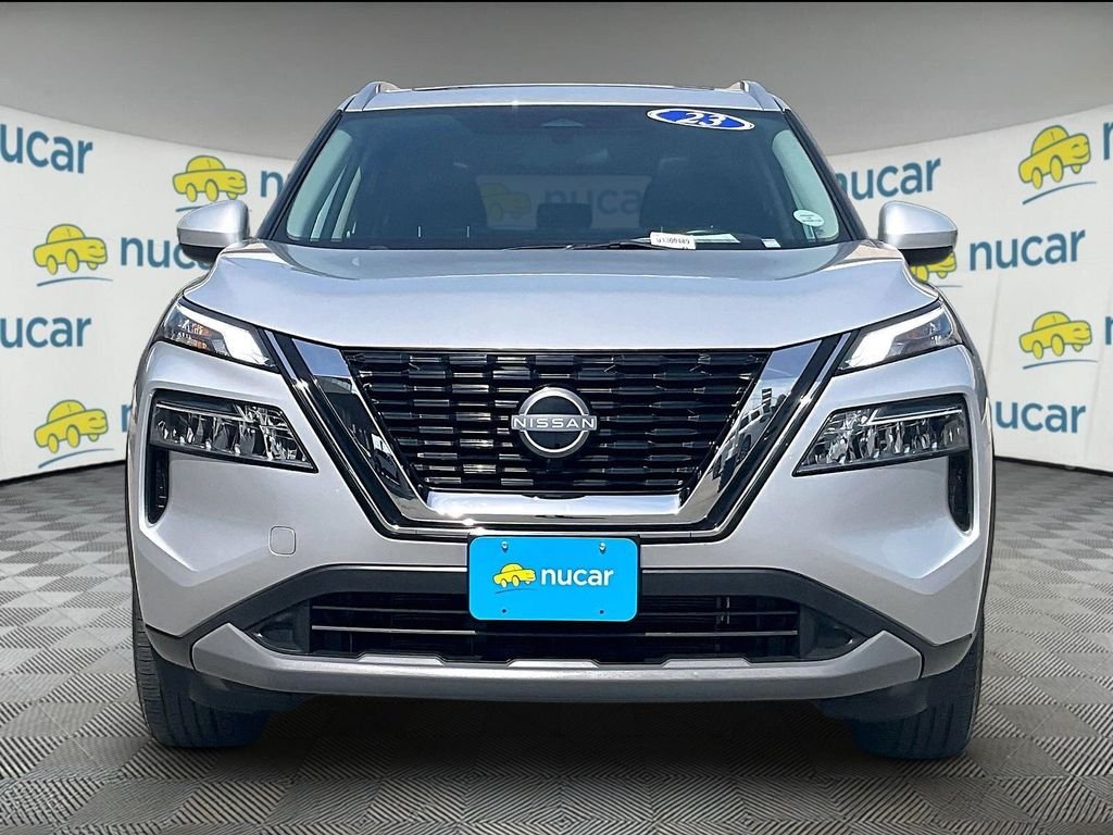 Used 2023 Silver Nissan SV image 2