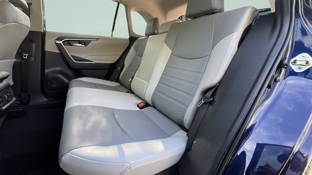 2024 Toyota RAV4 XLE Premium - Photo 10
