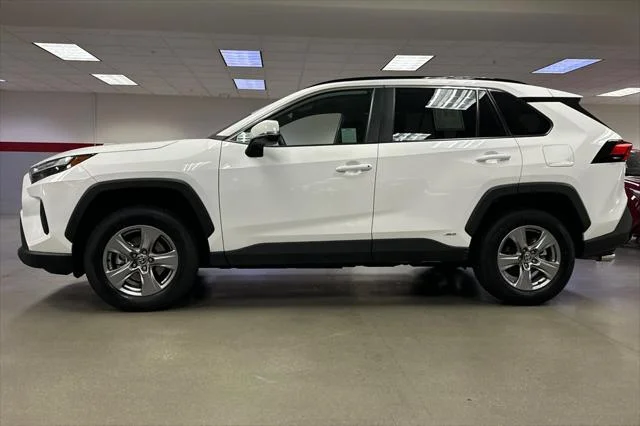 Certified Used 2025 ICE CAP Toyota  image 7