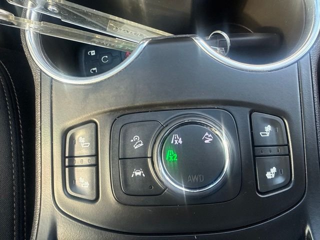 Used 2021 Silver GMC SLE image 26