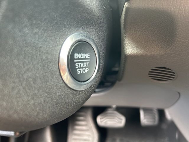 New 2026 Silver Ford Base image 19