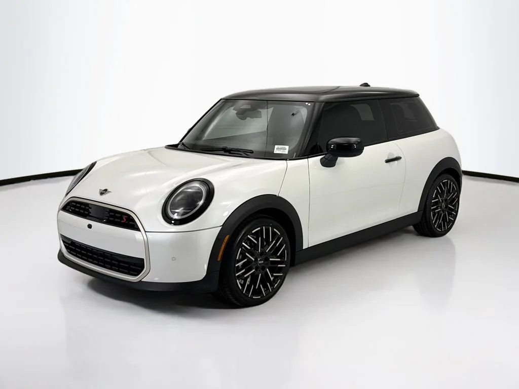 2026 MINI Hardtop Cooper S's photo