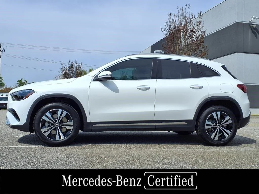 Certified Used 2025 Polar White Mercedes-Benz GLA 250 image 5