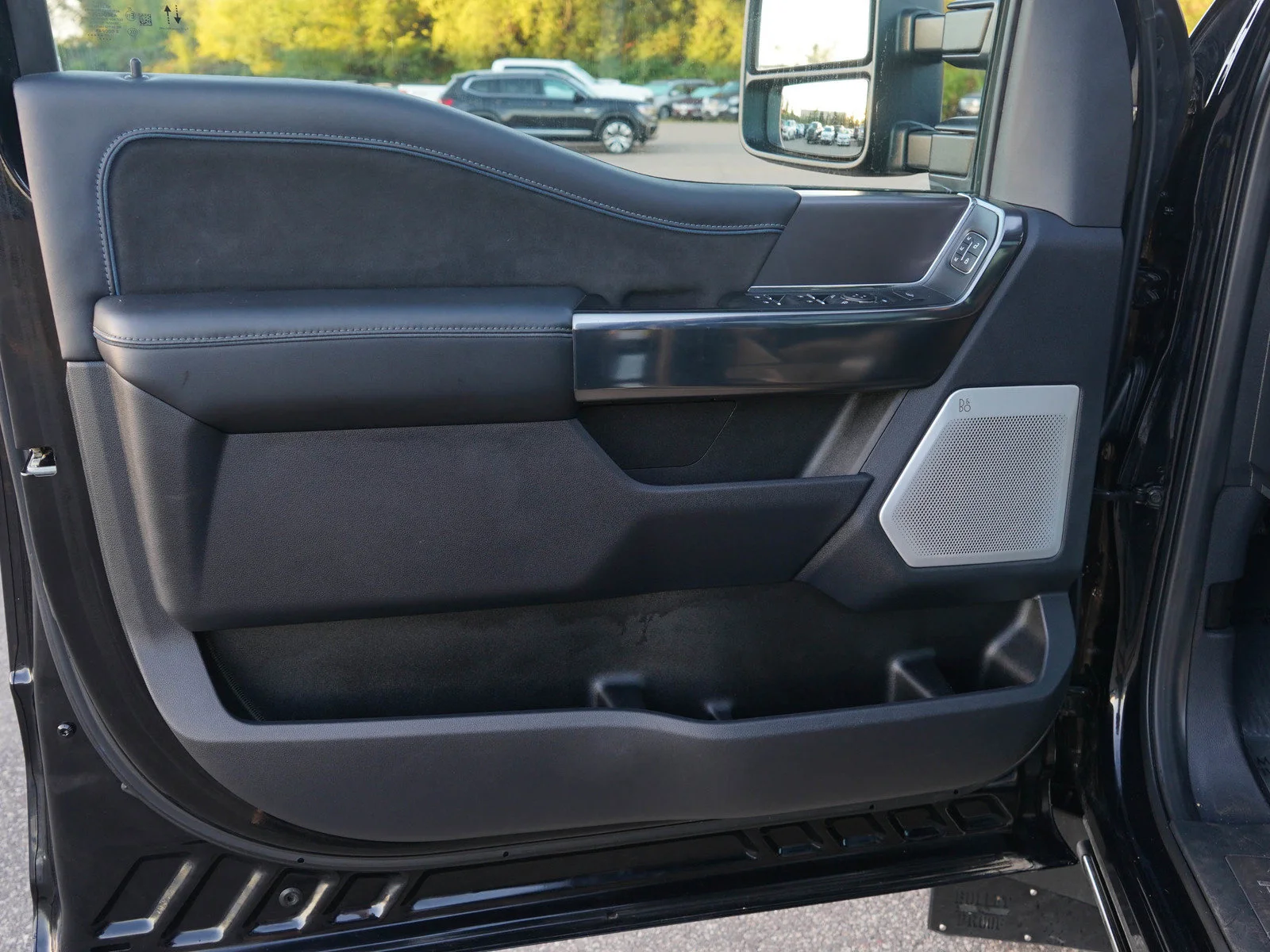 Used 2026 Agate Black Metallic Ford Platinum image 21