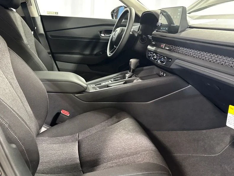 New 2026 Meteorite Gray Metallic Honda SE image 26