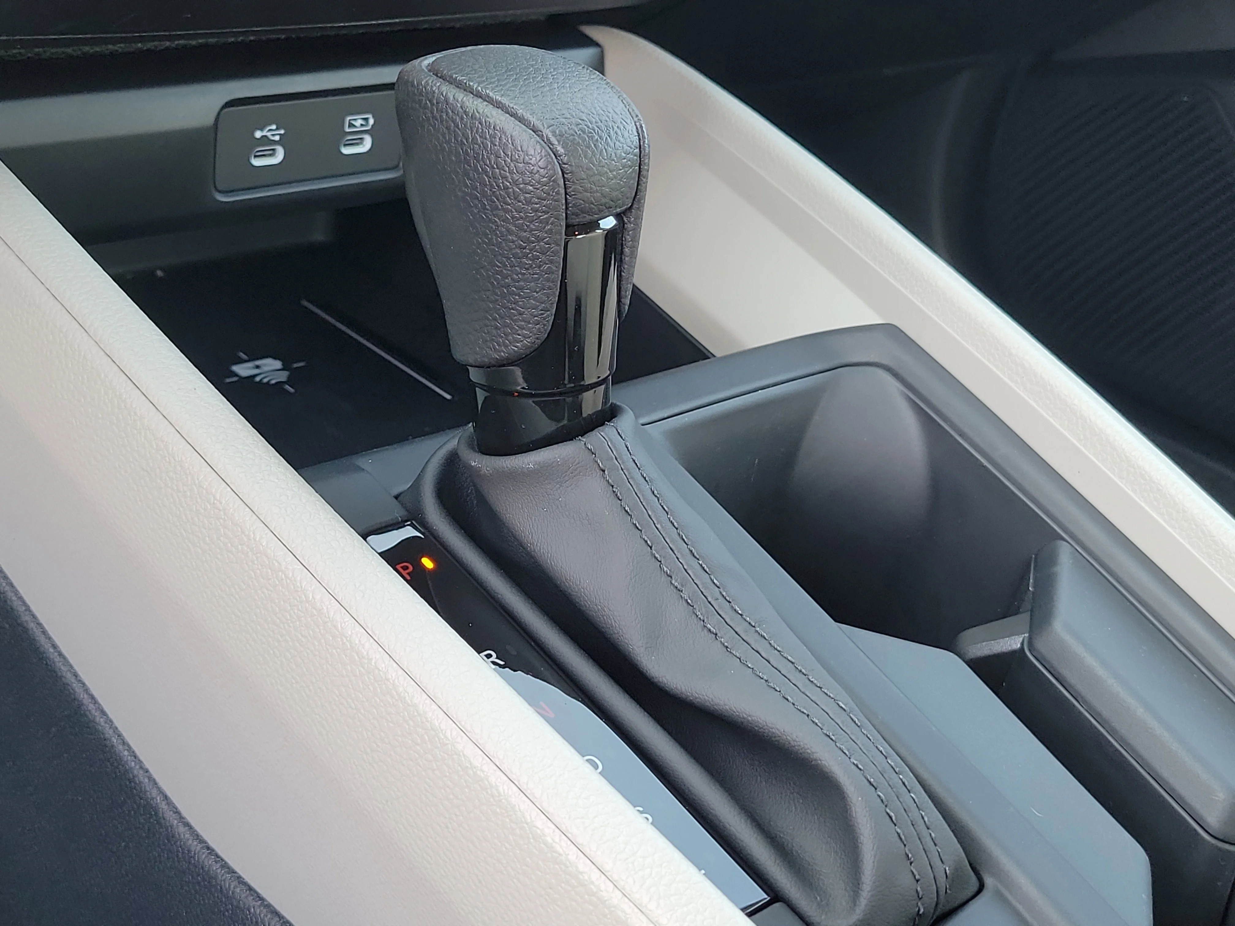 New 2026 Platinum White Pearl Honda LX image 28