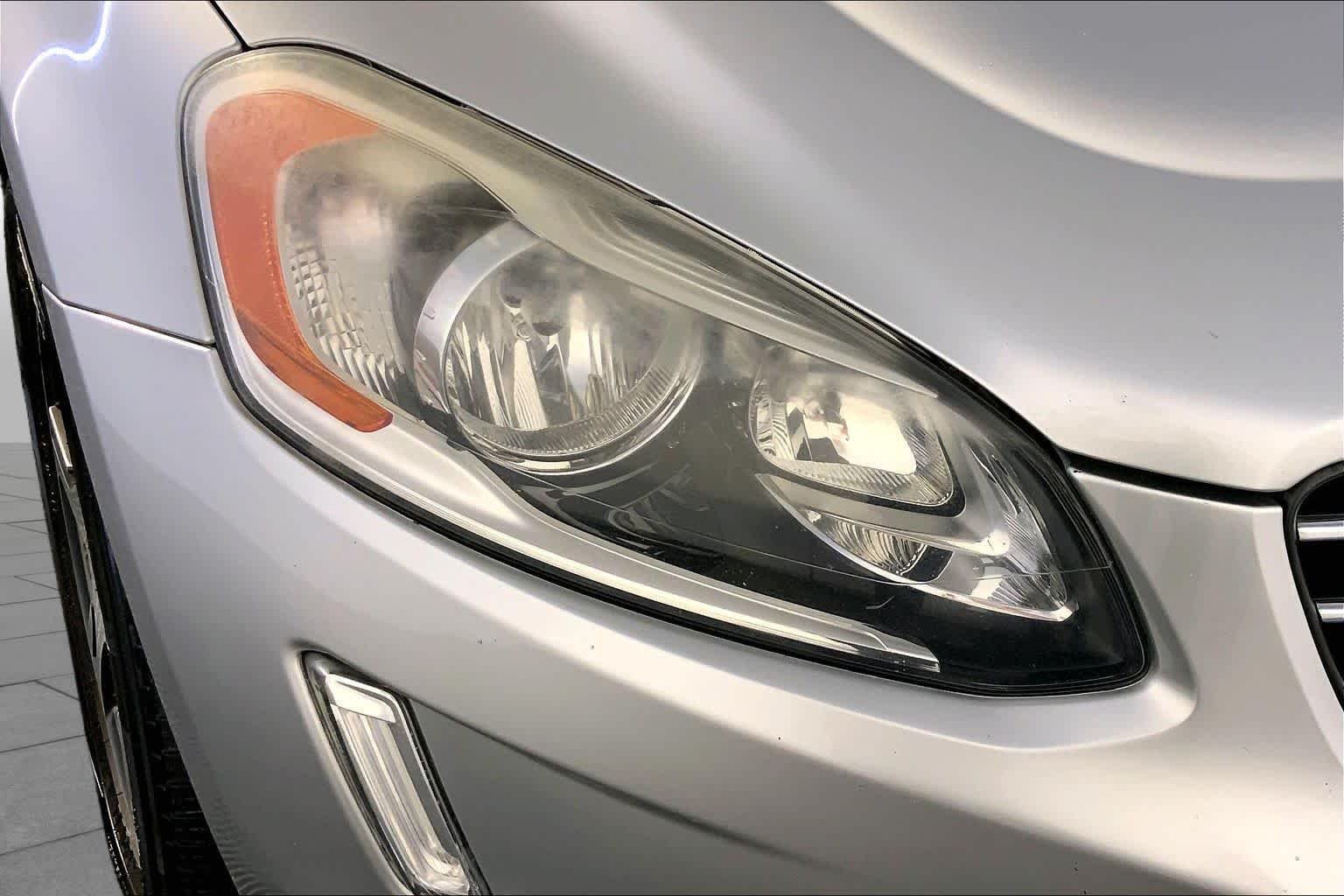 Used 2015 Bright Silver Metallic Volvo T6 image 26