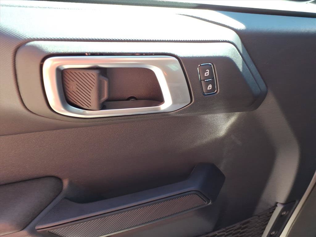 New 2026 Avalanche Gray Ford Big Bend® image 17