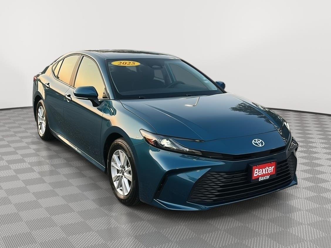 Used 2025 Ocean Gem Toyota LE image 12