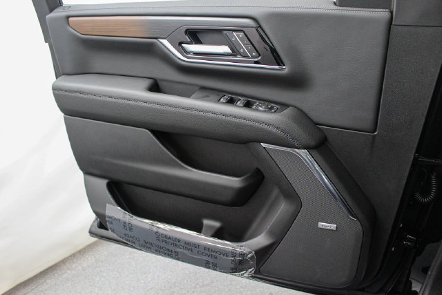2027 GMC Yukon Denali - Photo 28