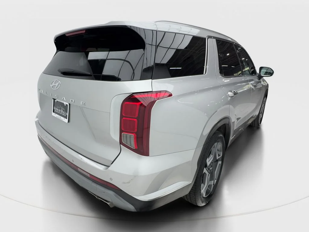 Used 2025 Silver Hyundai Limited image 7