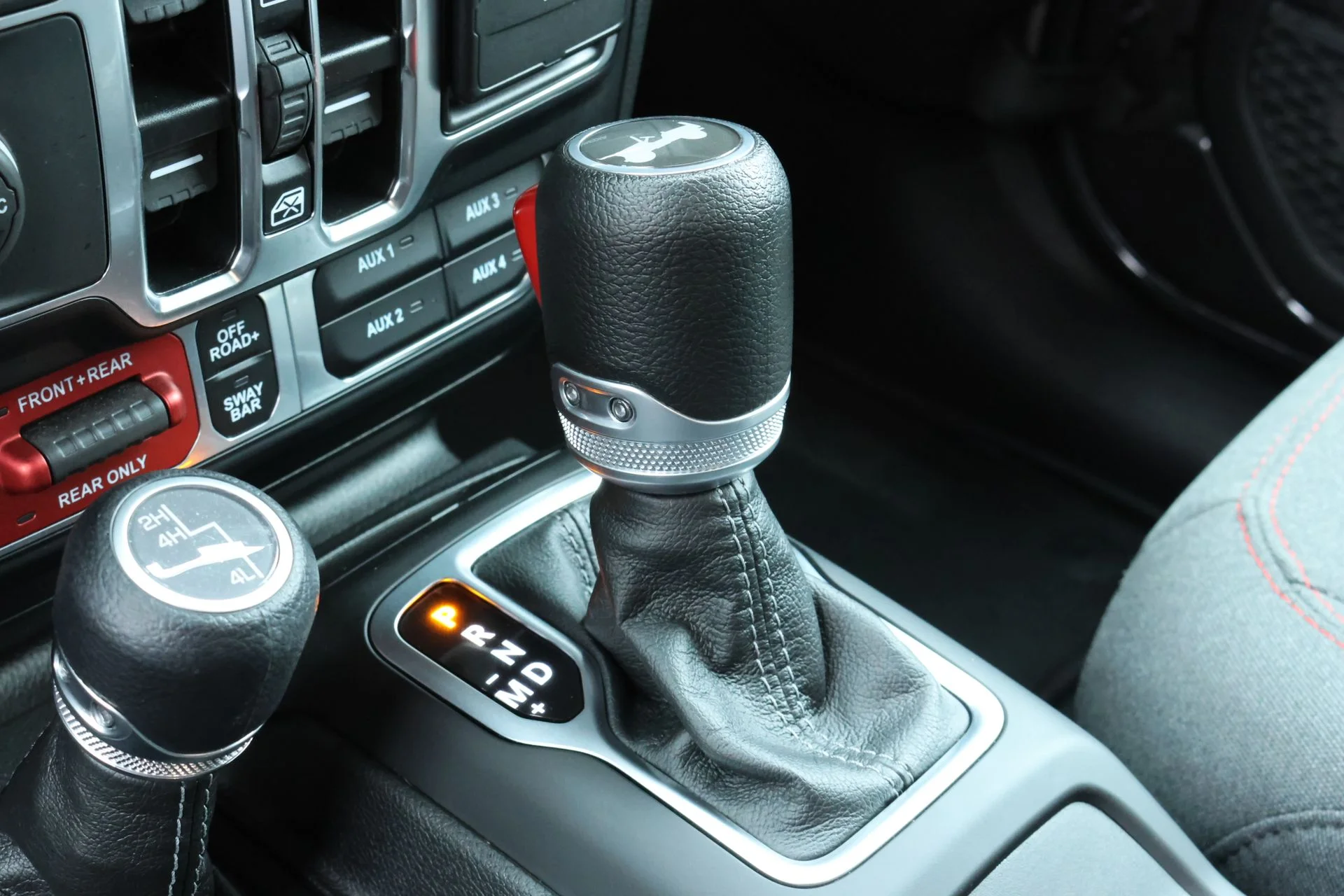 Used 2024 Gray Jeep Rubicon image 13