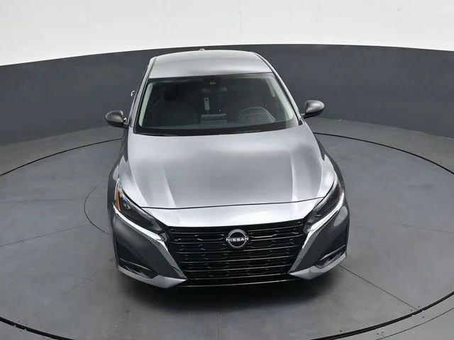 Used 2024 Gun Metallic Nissan 2.5 SV image 30