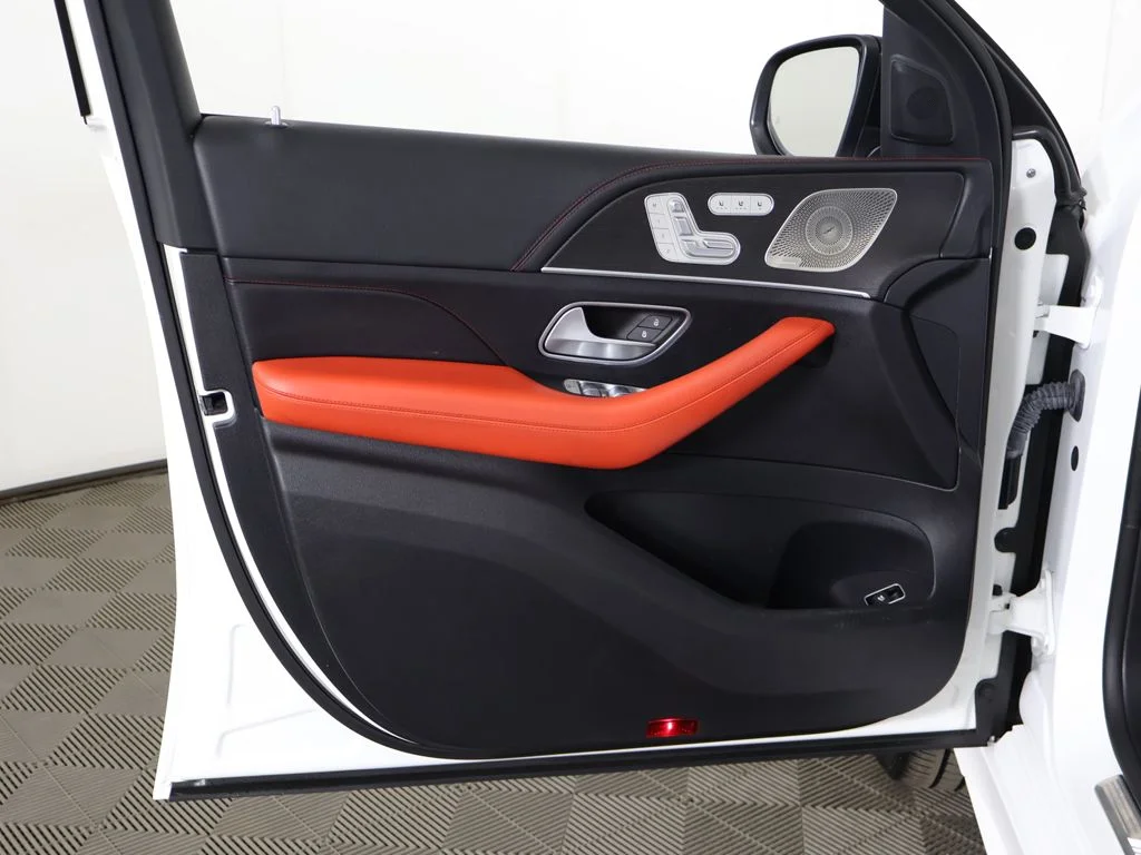 Used 2022 Polar White Mercedes-Benz GLE 53 AMG® image 27