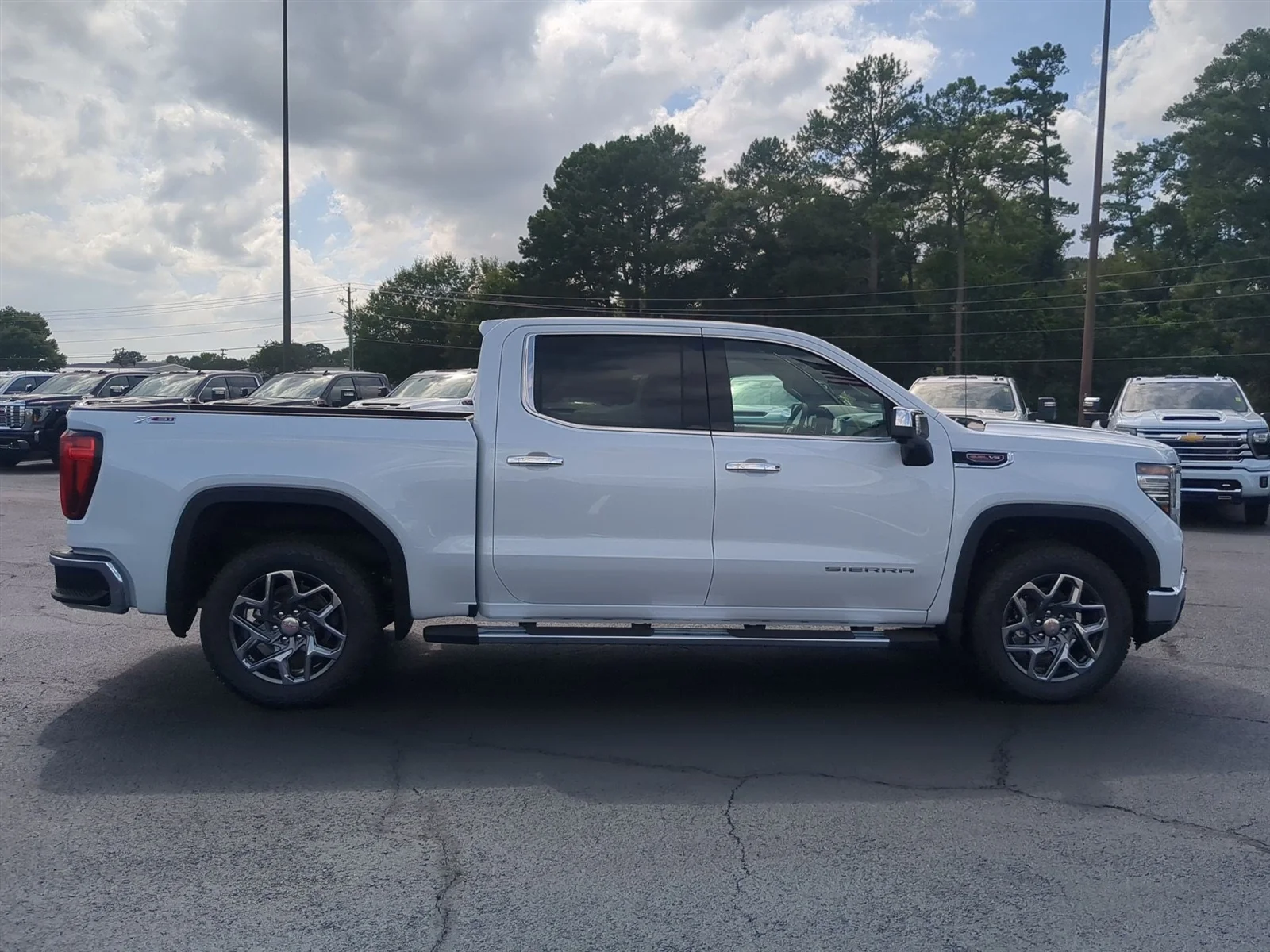 New 2026 Glacier White Tricoat GMC SLT image 33