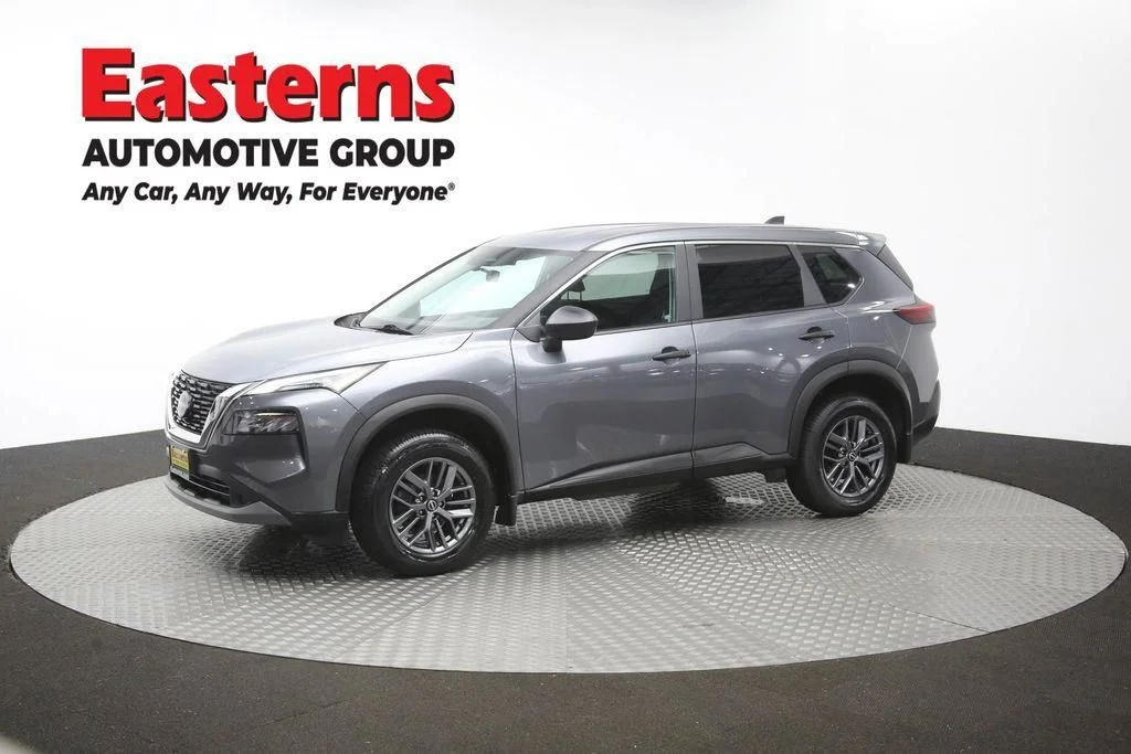 Used 2023 Gray Nissan S image 60
