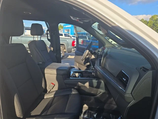Used 2026 White Chevrolet LT image 11