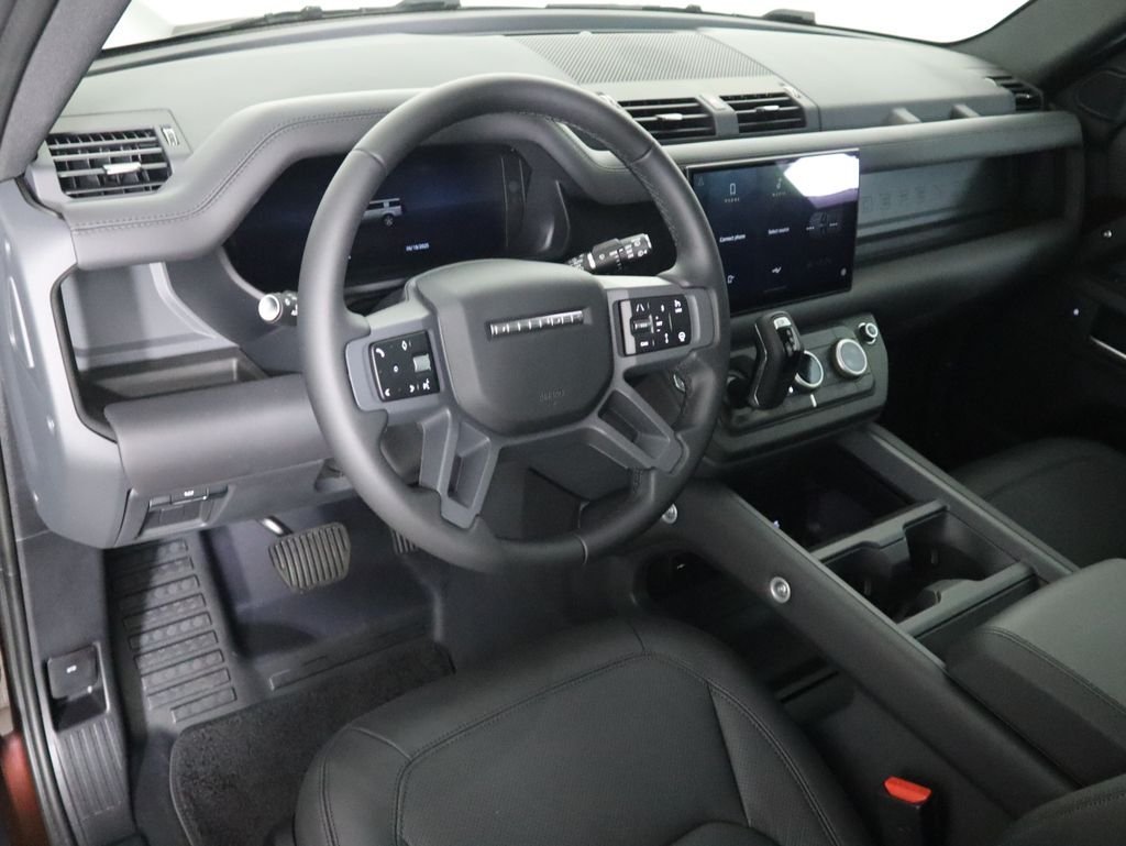 2025 Land Rover Defender S - Photo 10