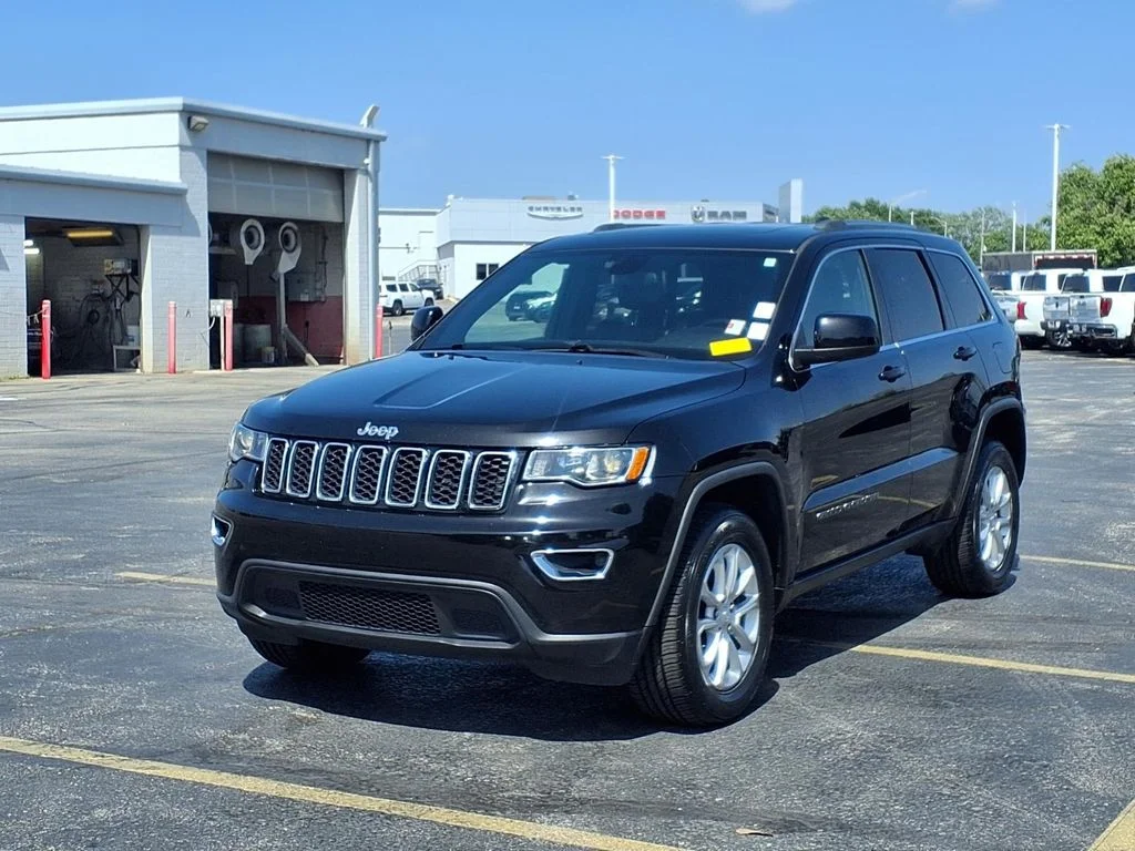 Certified Used 2021 Black Jeep Laredo X image 2