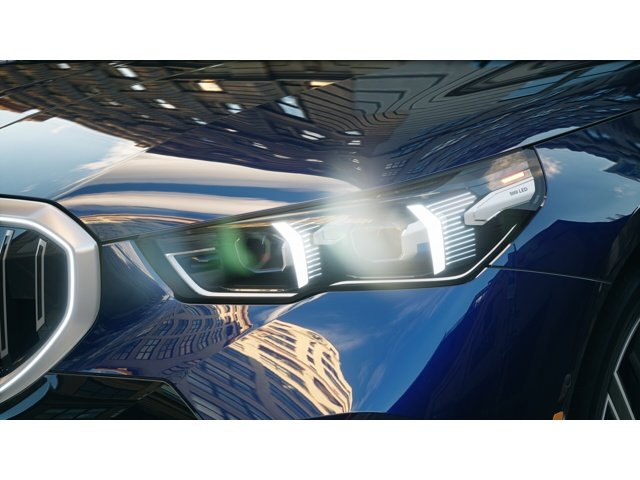 New 2026 Tanzanite Blue II Metallic BMW 530i xDrive image 6