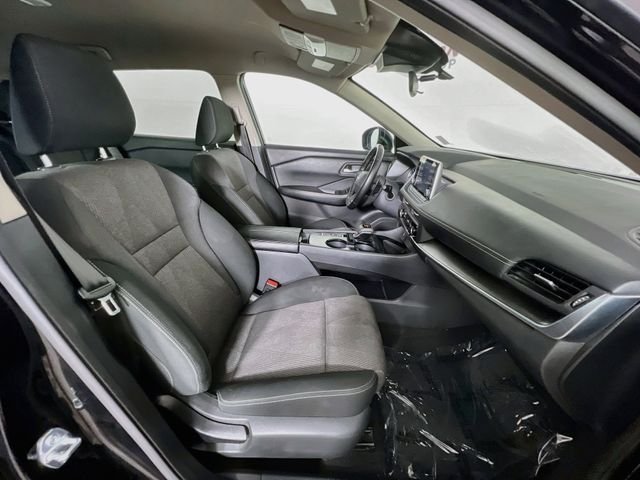 2025 Nissan Rogue SV - Photo 38