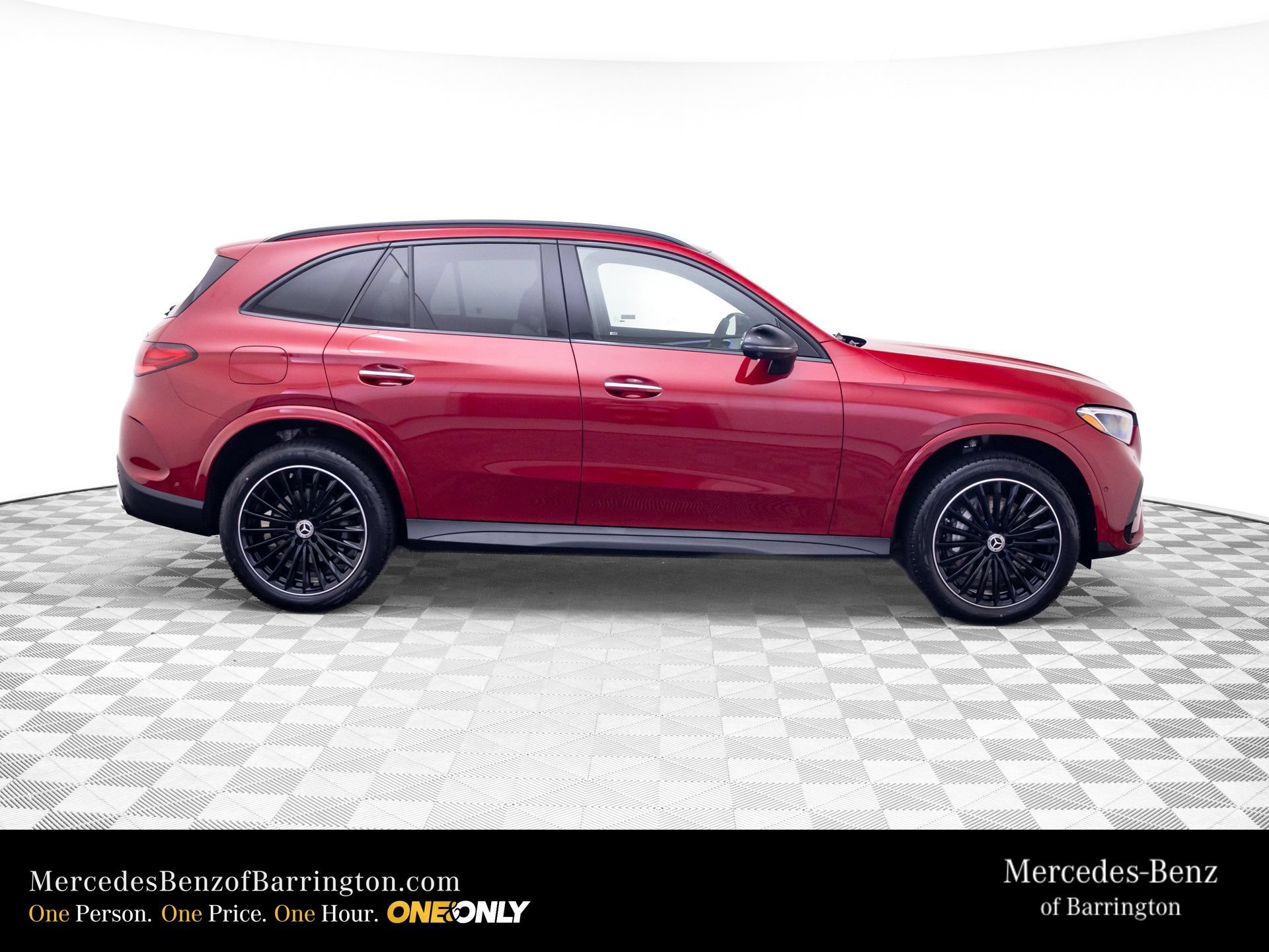 New 2026 MANUFAKTUR Patagonia Red Metallic Mercedes-Benz GLC 300 image 53