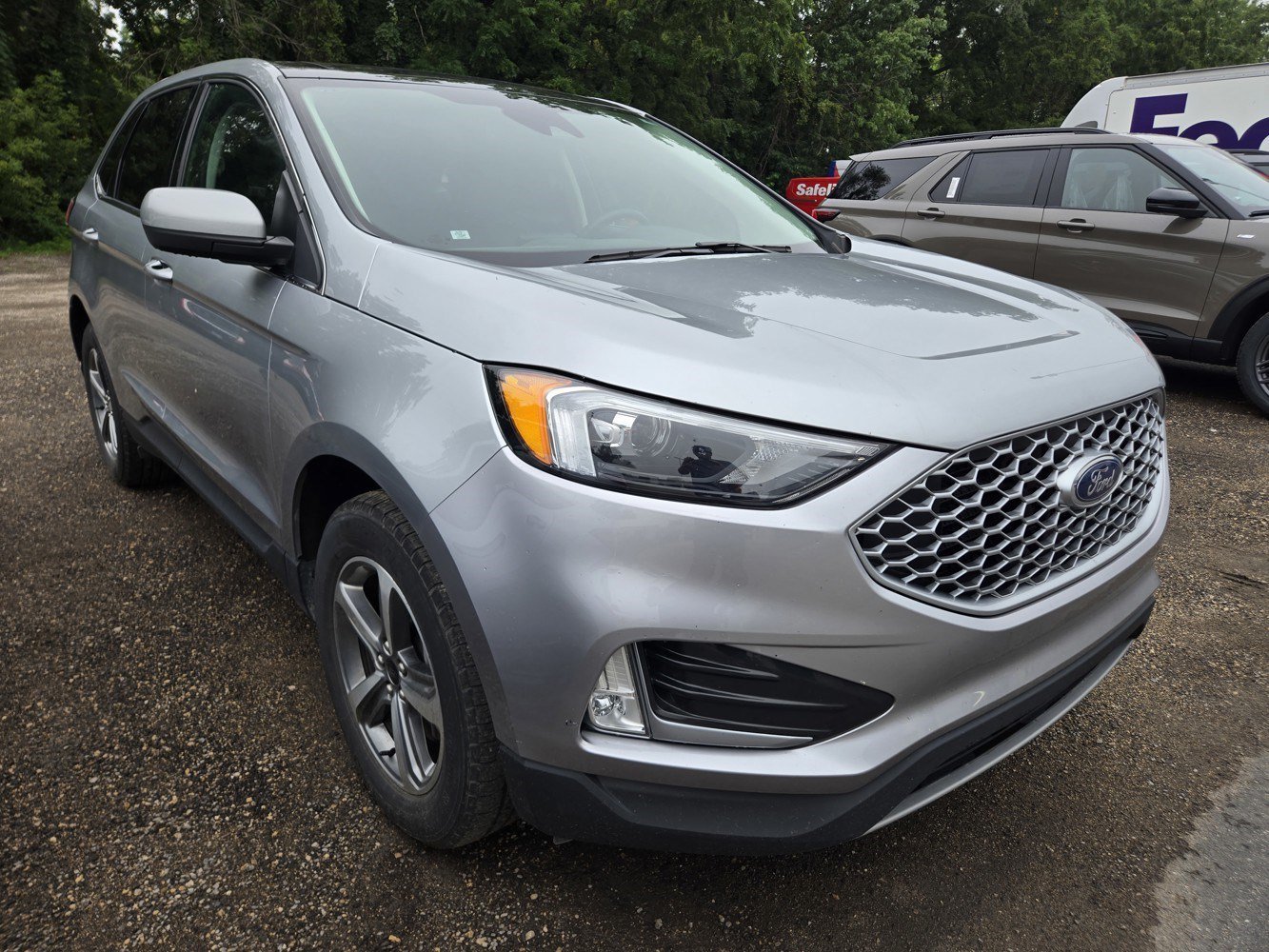 Used 2024 Iconic Silver Ford SEL image 1