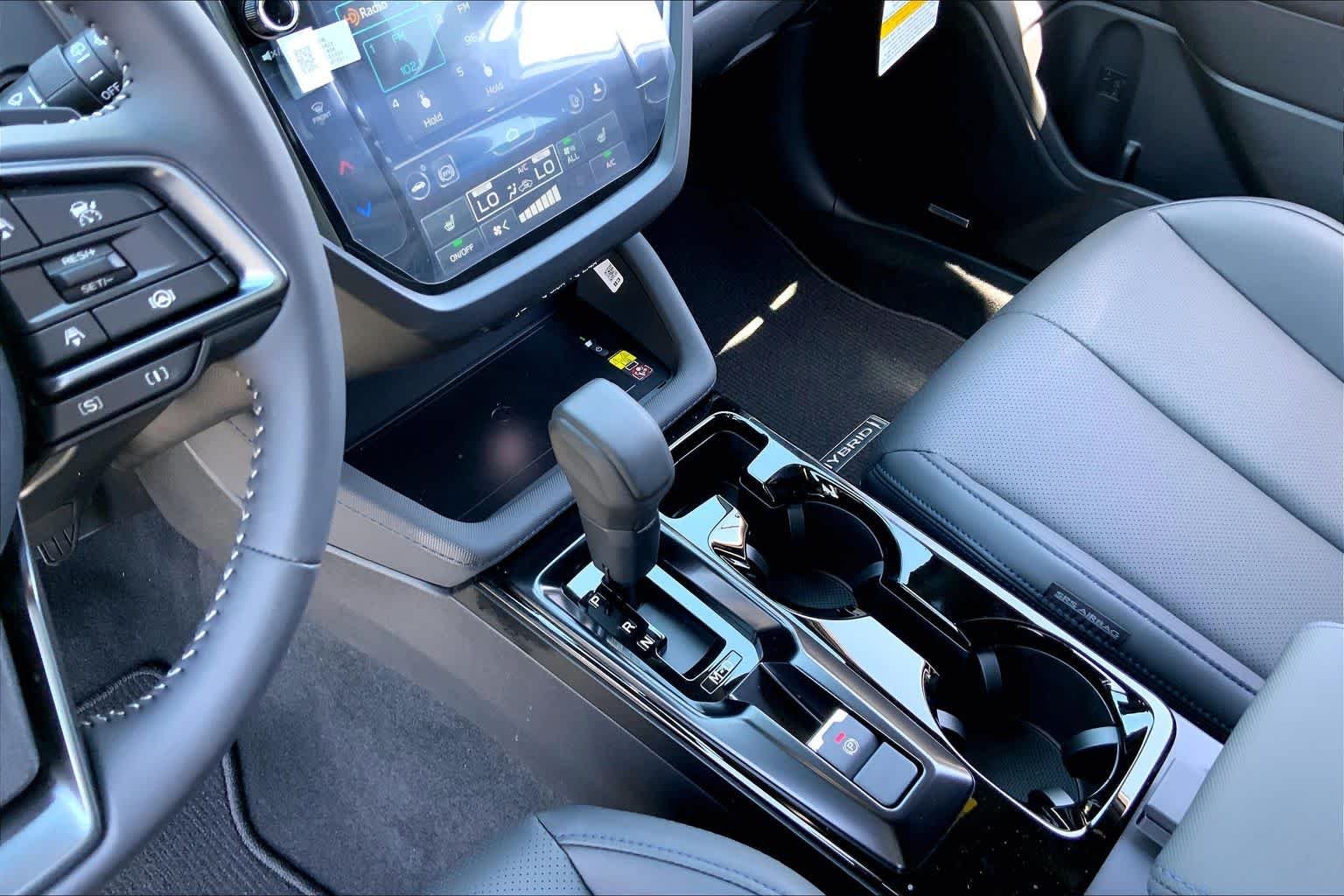 New 2026 CRYSTAL WHITE PEARL Subaru Limited Hybrid image 7