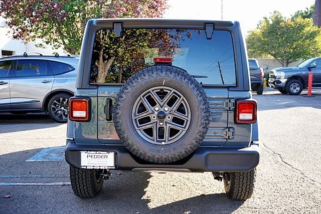 New 2026 Anvil Clear-Coat Exterior Paint Jeep Sport S image 11