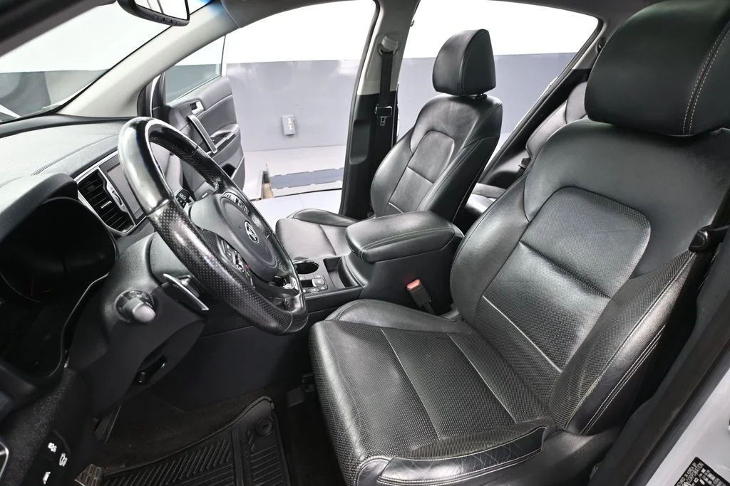 Used 2019 Silver Kia SX image 23