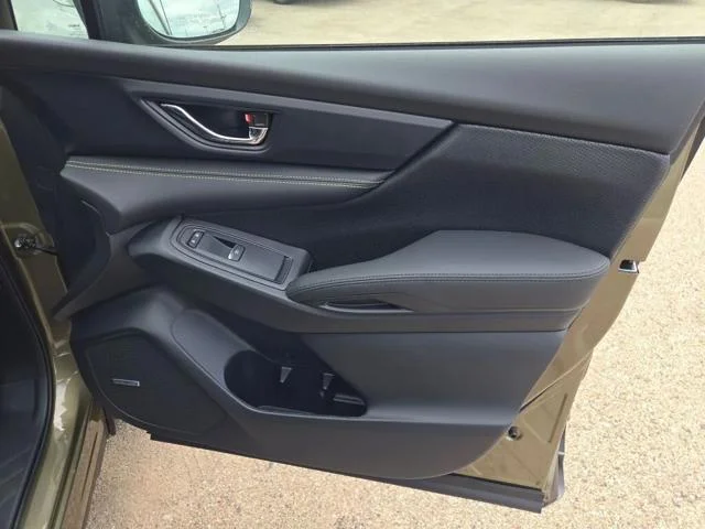 New 2026 AUTUMN GREEN METALLIC Subaru Onyx Edition Touring 7-Passenger image 39