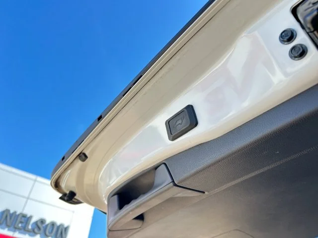 Used 2022 White Toyota XLE Premium image 12