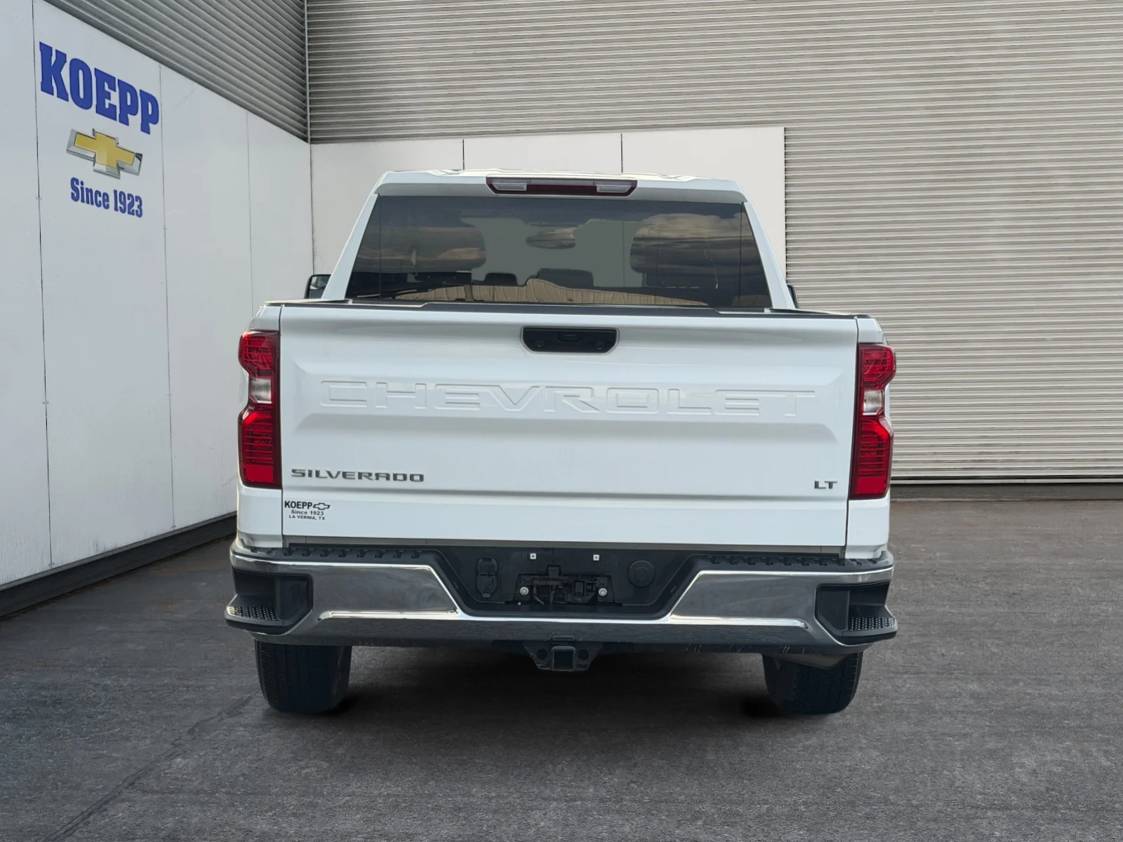 Used 2025 Summit White Chevrolet LT image 4
