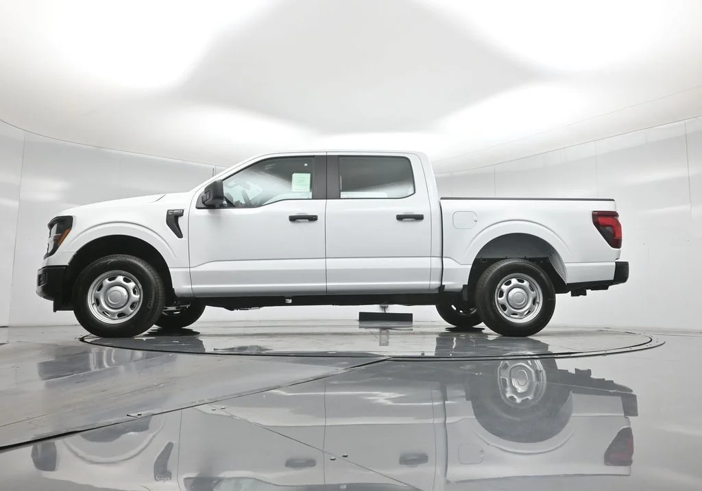 New 2026 Oxford White Ford XL image 49