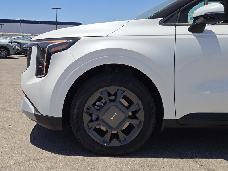 New 2026 Snow White Pearl Kia EX image 5