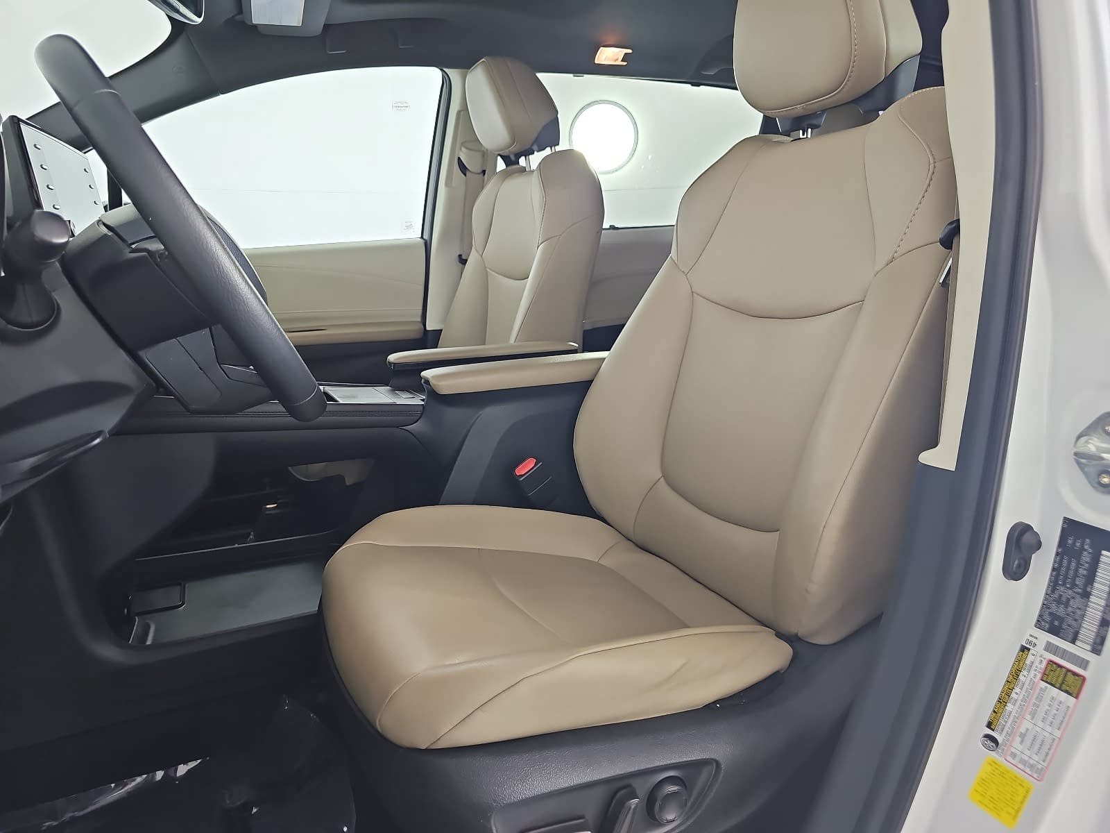 Used 2022 Beige Toyota XLE image 14