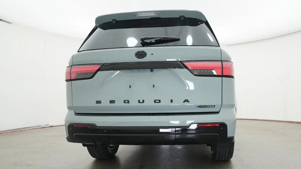 New 2026 Lunar Rock Toyota Platinum image 6