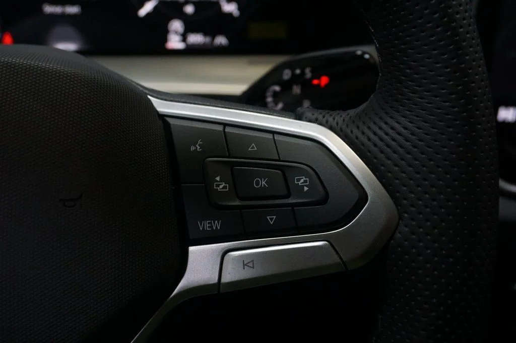2026 Volkswagen Tiguan SE R-LINE BLACK - Photo 22