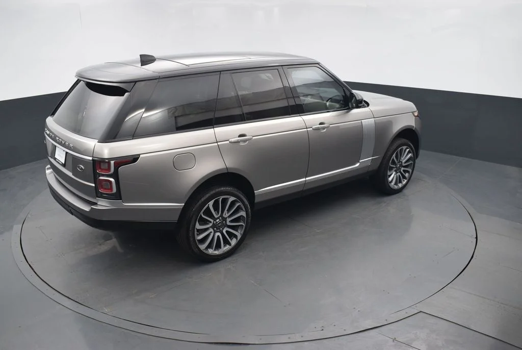 Used 2019 Silver Land Rover 5.0L V8 Supercharged Autobiography image 43
