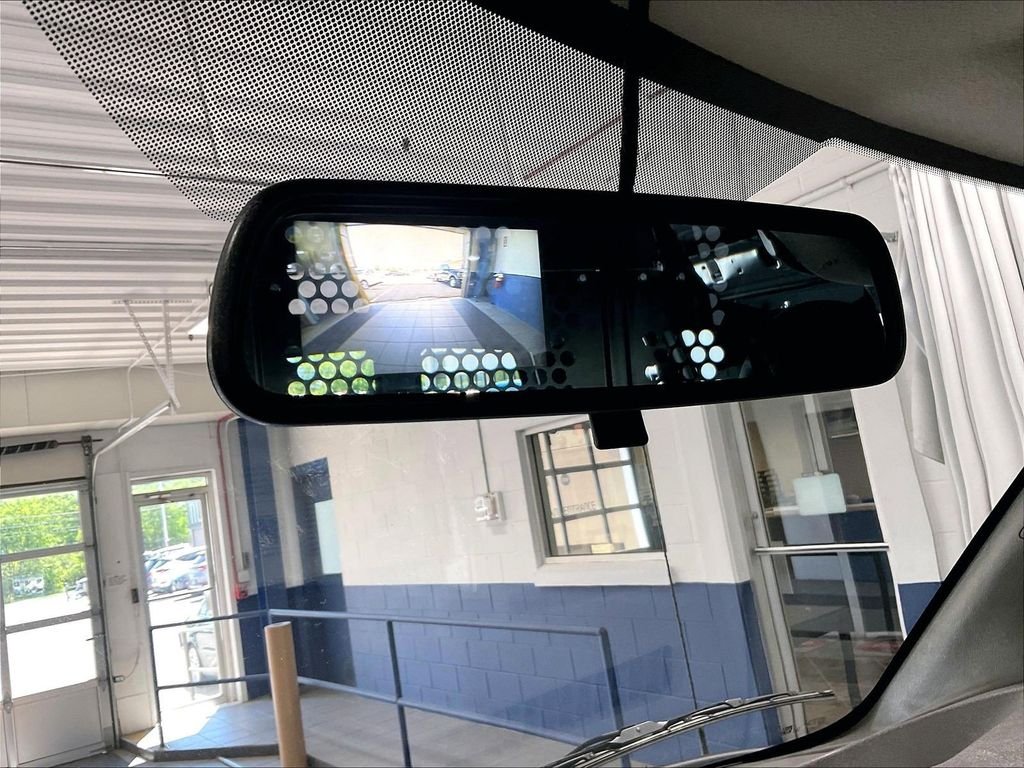Used 2025 White GMC Work Van image 19