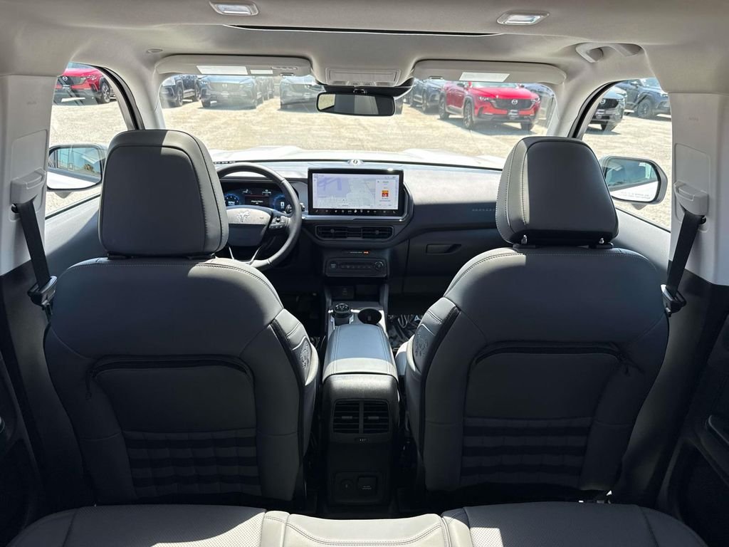 Used 2025 Oxford White Ford Badlands image 8