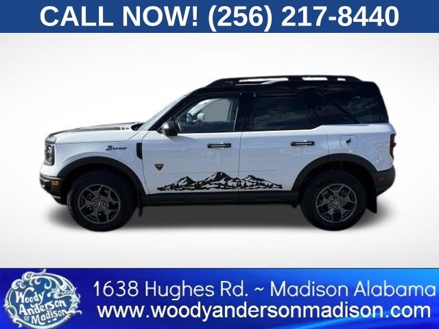 Used 2024 White Ford Badlands image 3