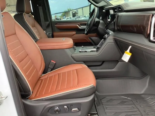 2026 GMC Sierra 3500HD Denali Ultimate - Photo 20