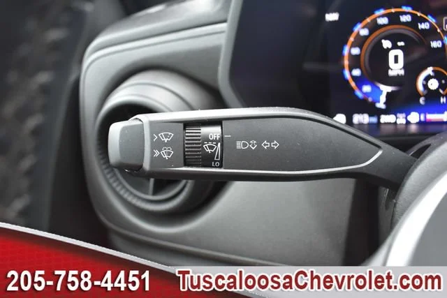 Used 2026 Summit White Chevrolet WT image 29