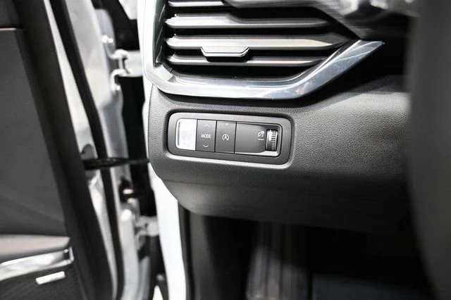 2026 GMC Acadia Elevation - Photo 30