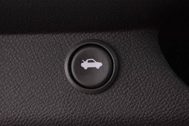 Used 2010 Red Chevrolet 1LT image 25