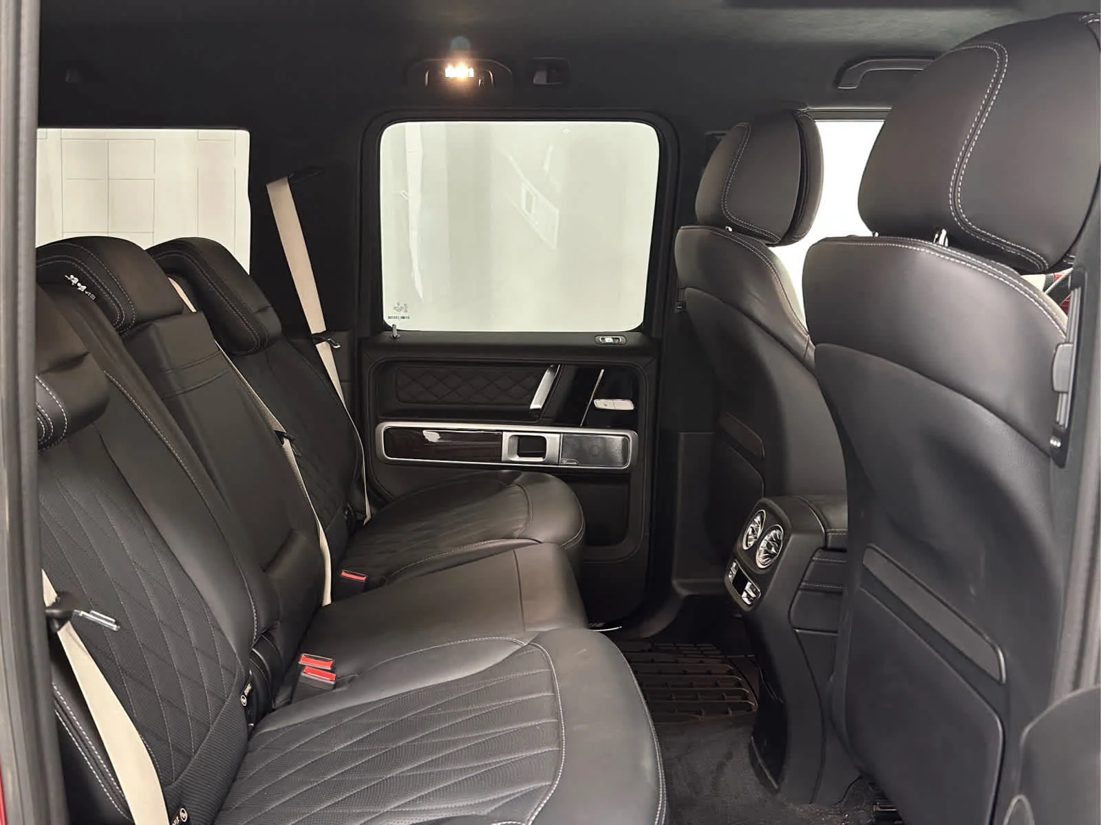 Used 2022 MANUFAKTUR Cardinal Red Metallic Mercedes-Benz AMG® G 63 image 20