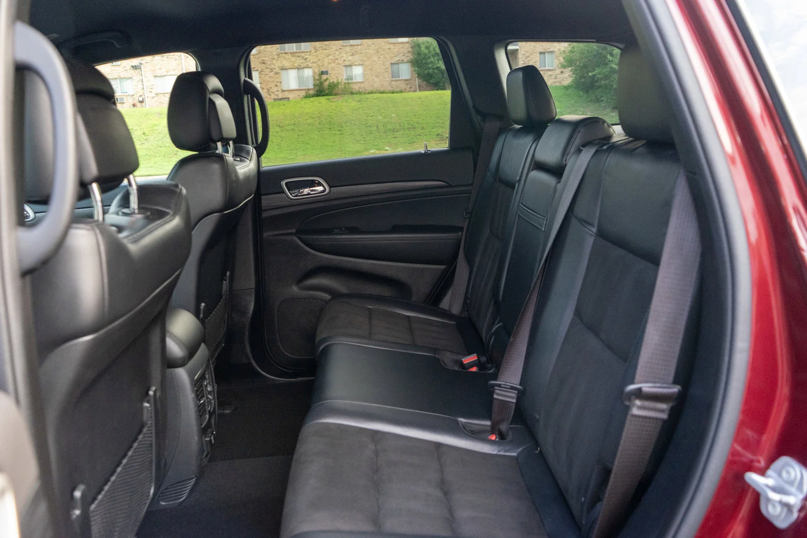 Used 2020 Velvet Red Pearlcoat Jeep Altitude image 28