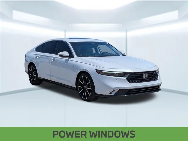 Used 2023 White Honda Touring image 9